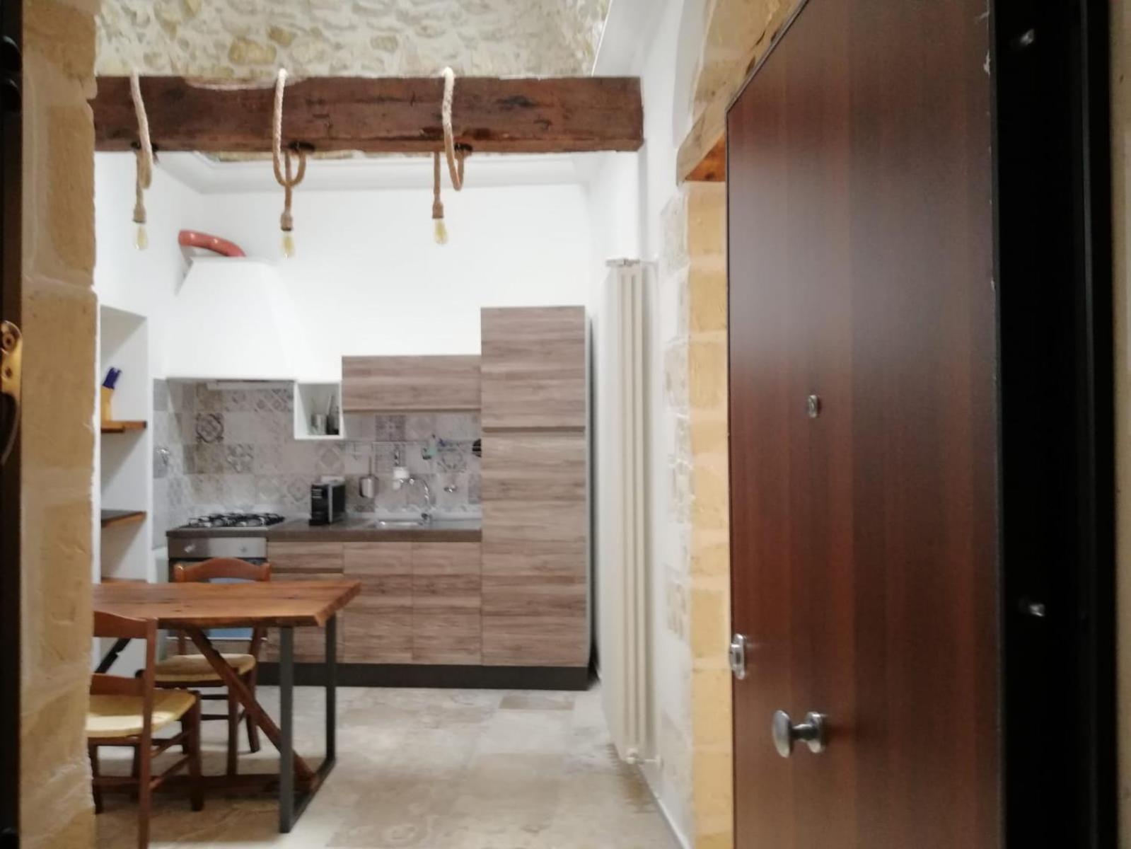 דירות ויאסטה La Casa Al Borgo מראה חיצוני תמונה